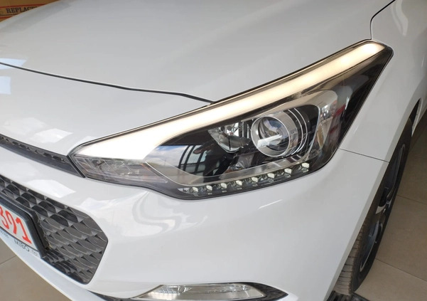 Hyundai i20 cena 39800 przebieg: 76014, rok produkcji 2017 z Działdowo małe 56